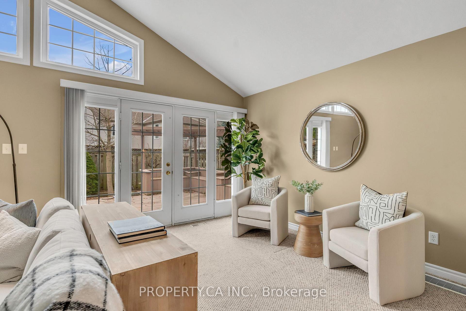Photo 16 of 294 Huck Crescent, Kitchener — HOMEH