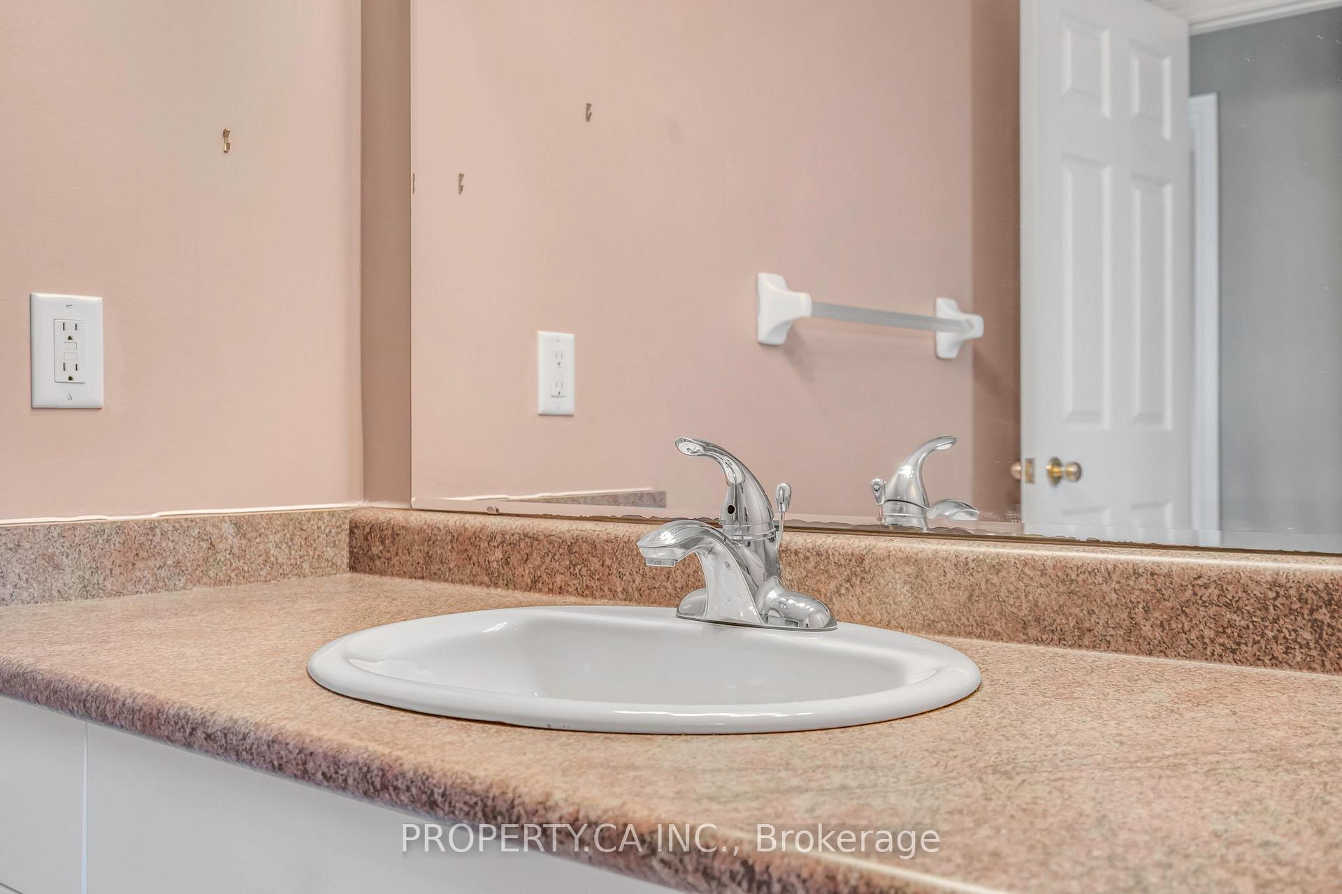 Photo 30 of 294 Huck Crescent, Kitchener — HOMEH