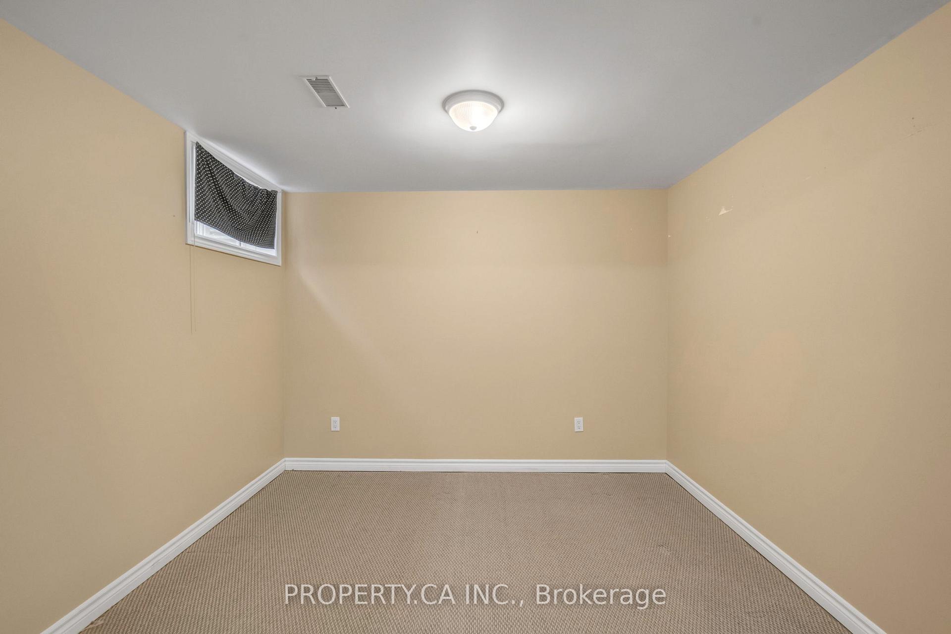 Photo 37 of 294 Huck Crescent, Kitchener — HOMEH