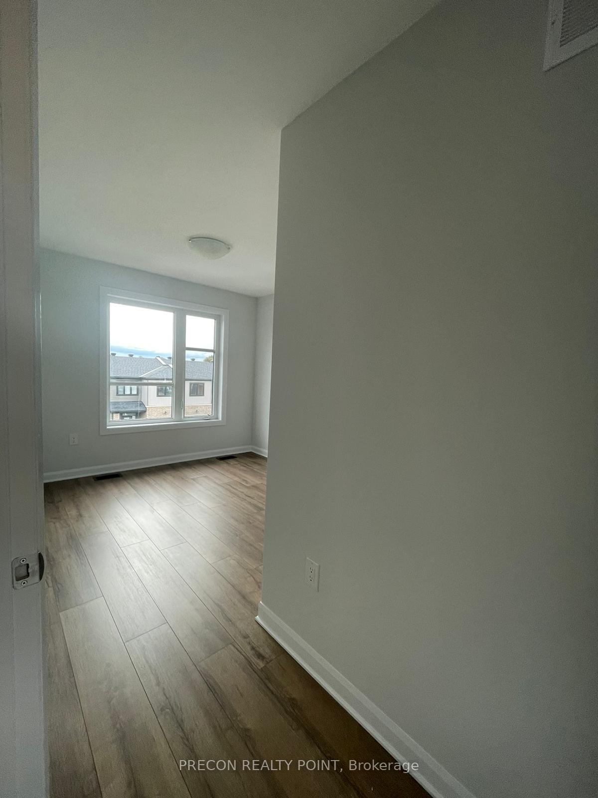 Photo 17 of 309 Gisborne Place E, Ottawa, Kanata - Morgan's Grant/South March — HOMEH