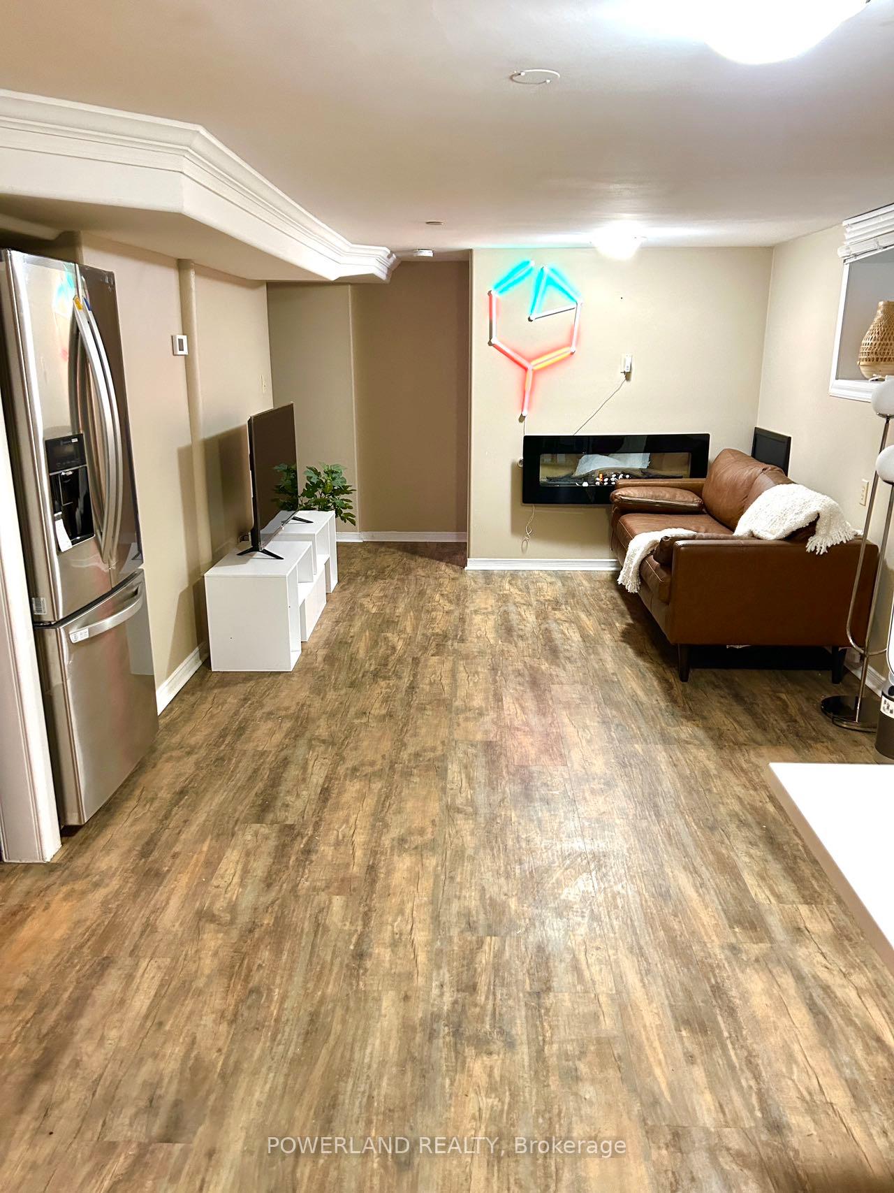 Photo 5 of Unit Lower, 186 West 2nd Street, Hamilton, Southam — HOMEH