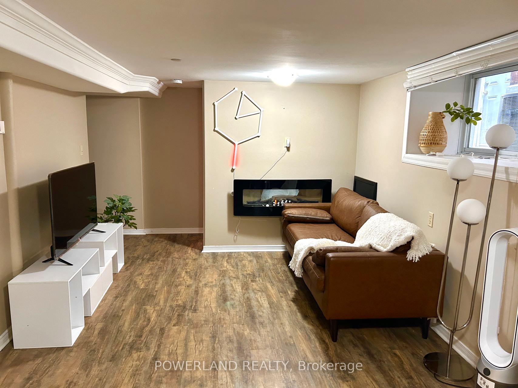 Photo 6 of Unit Lower, 186 West 2nd Street, Hamilton, Southam — HOMEH