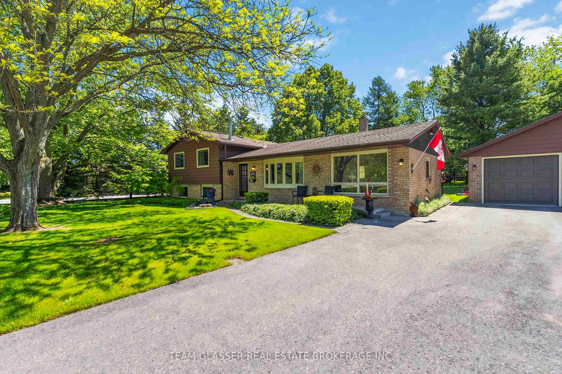 Photo 4 of 146 Railway Avenue, Middlesex Centre, Komoka — HOMEH