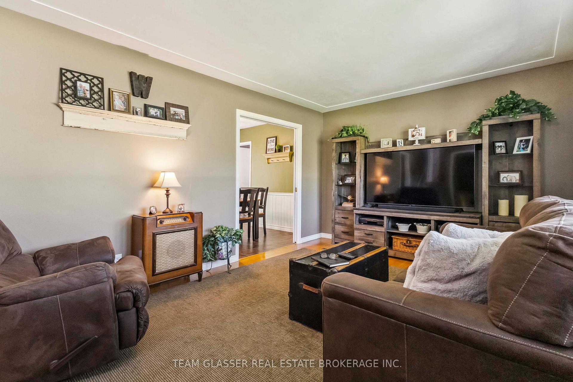 Photo 11 of 146 Railway Avenue, Middlesex Centre, Komoka — HOMEH