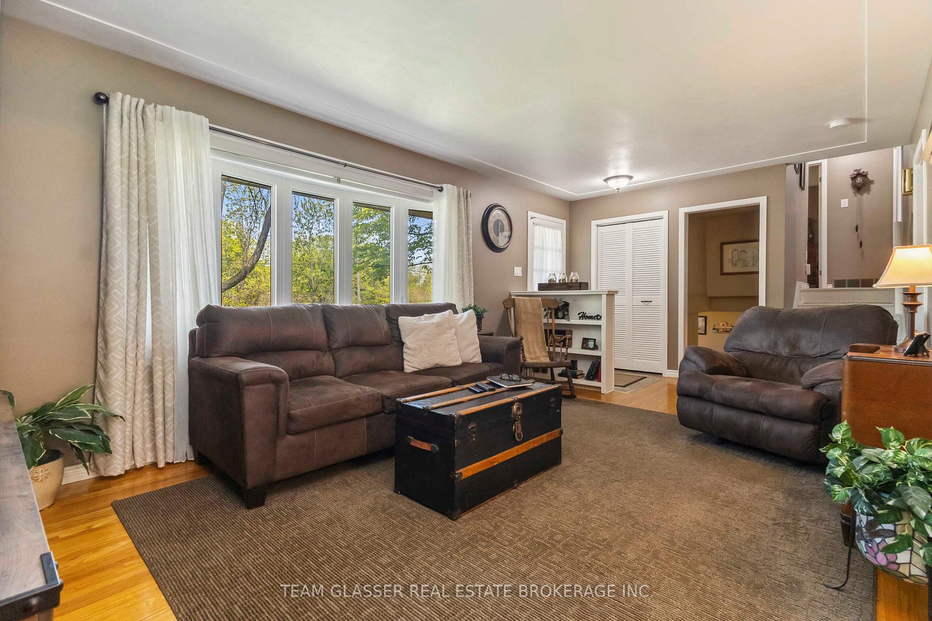 Photo 12 of 146 Railway Avenue, Middlesex Centre, Komoka — HOMEH