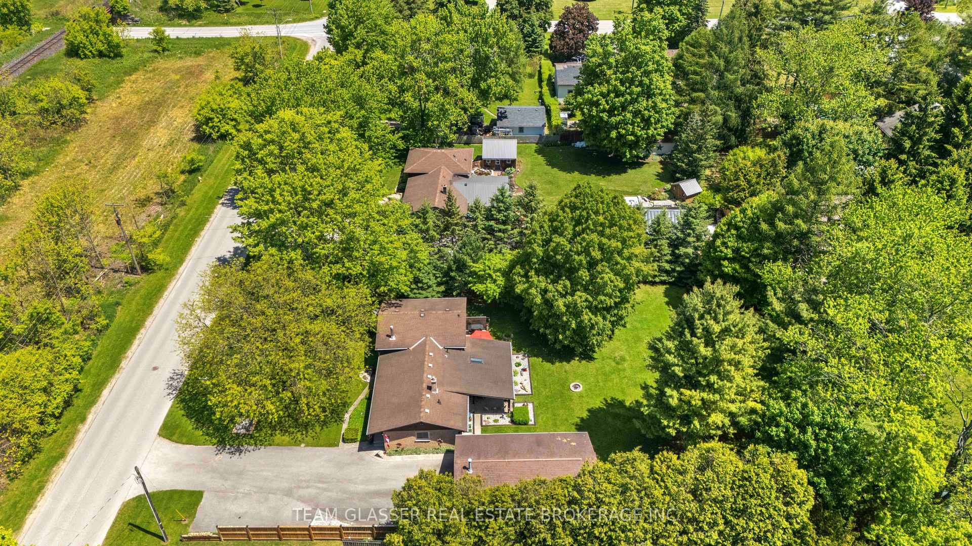 Photo 49 of 146 Railway Avenue, Middlesex Centre, Komoka — HOMEH