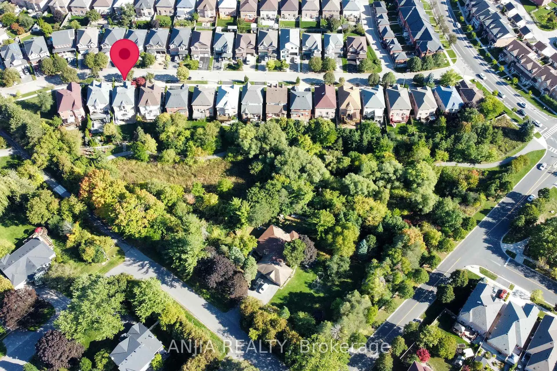 Photo 4 of 30 Annina Crescent, Markham, Village Green-South Unionville — HOMEH