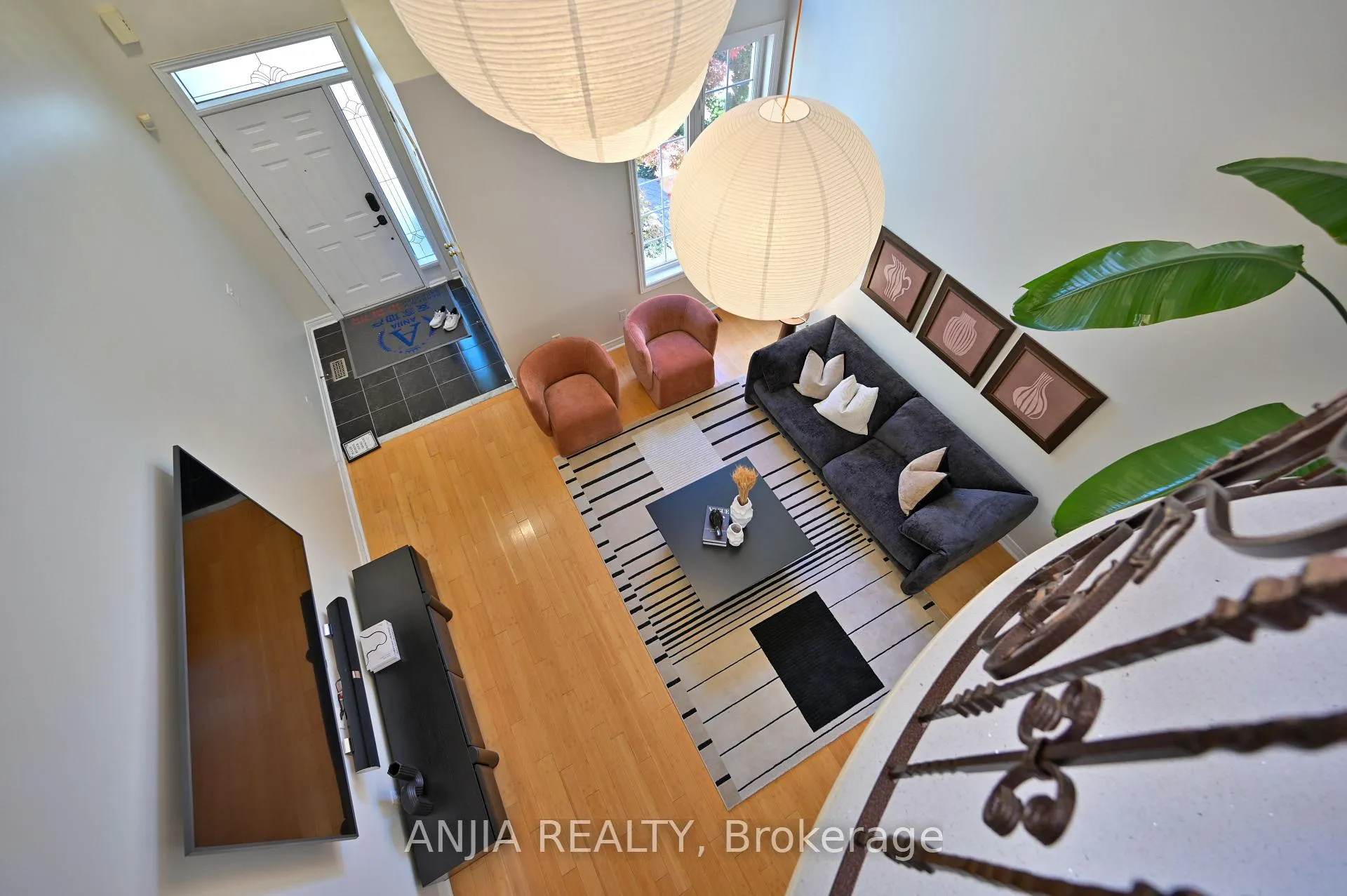 Photo 9 of 30 Annina Crescent, Markham, Village Green-South Unionville — HOMEH