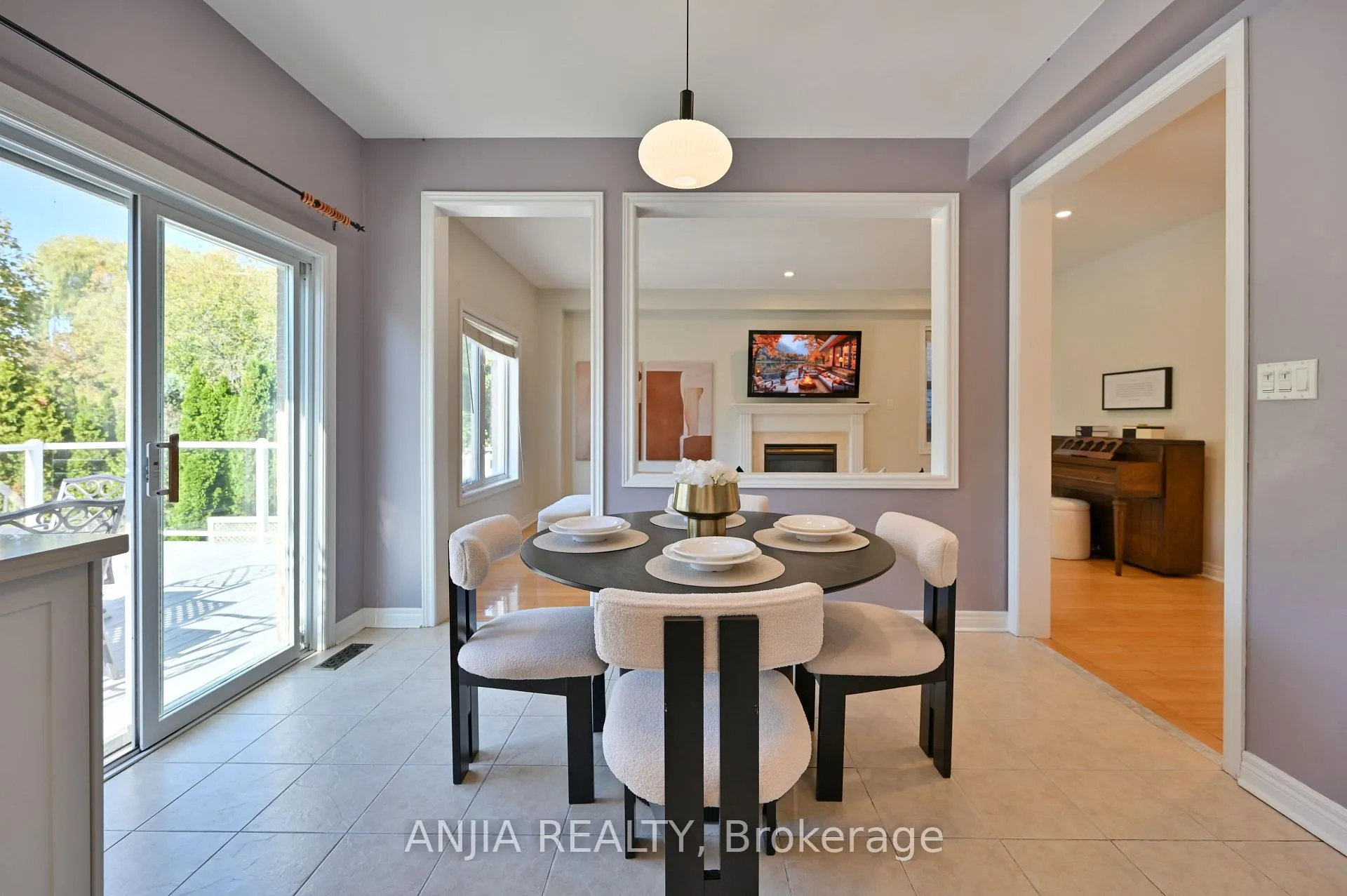 Photo 15 of 30 Annina Crescent, Markham, Village Green-South Unionville — HOMEH