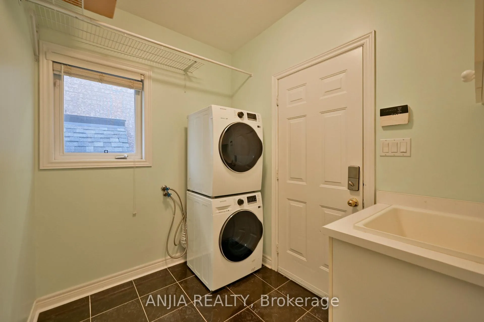 Photo 22 of 30 Annina Crescent, Markham, Village Green-South Unionville — HOMEH