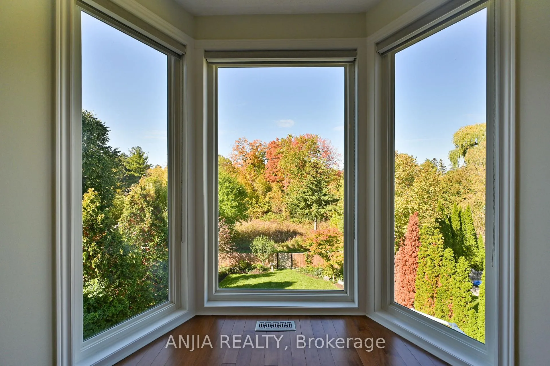Photo 27 of 30 Annina Crescent, Markham, Village Green-South Unionville — HOMEH
