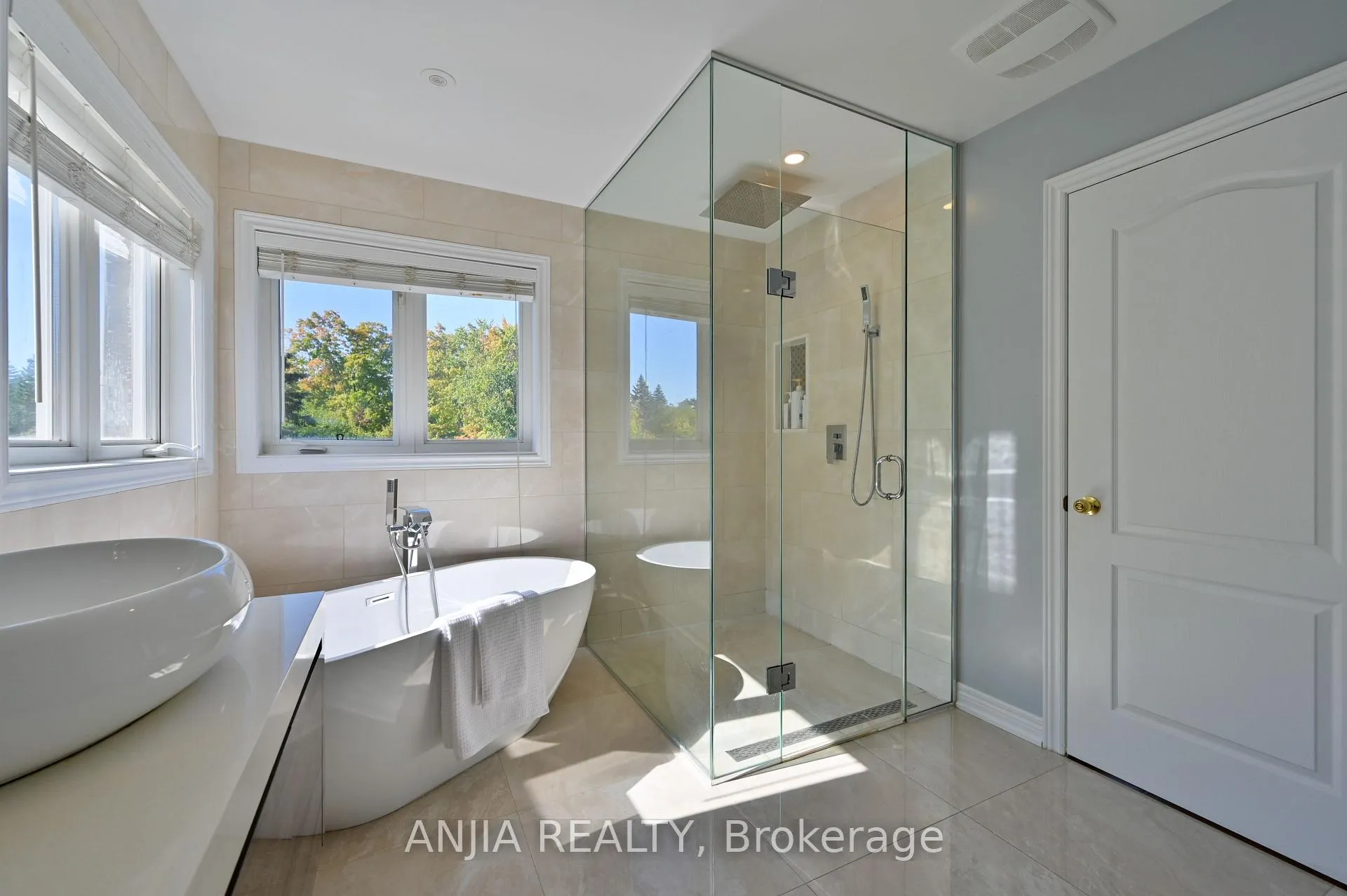 Photo 29 of 30 Annina Crescent, Markham, Village Green-South Unionville — HOMEH