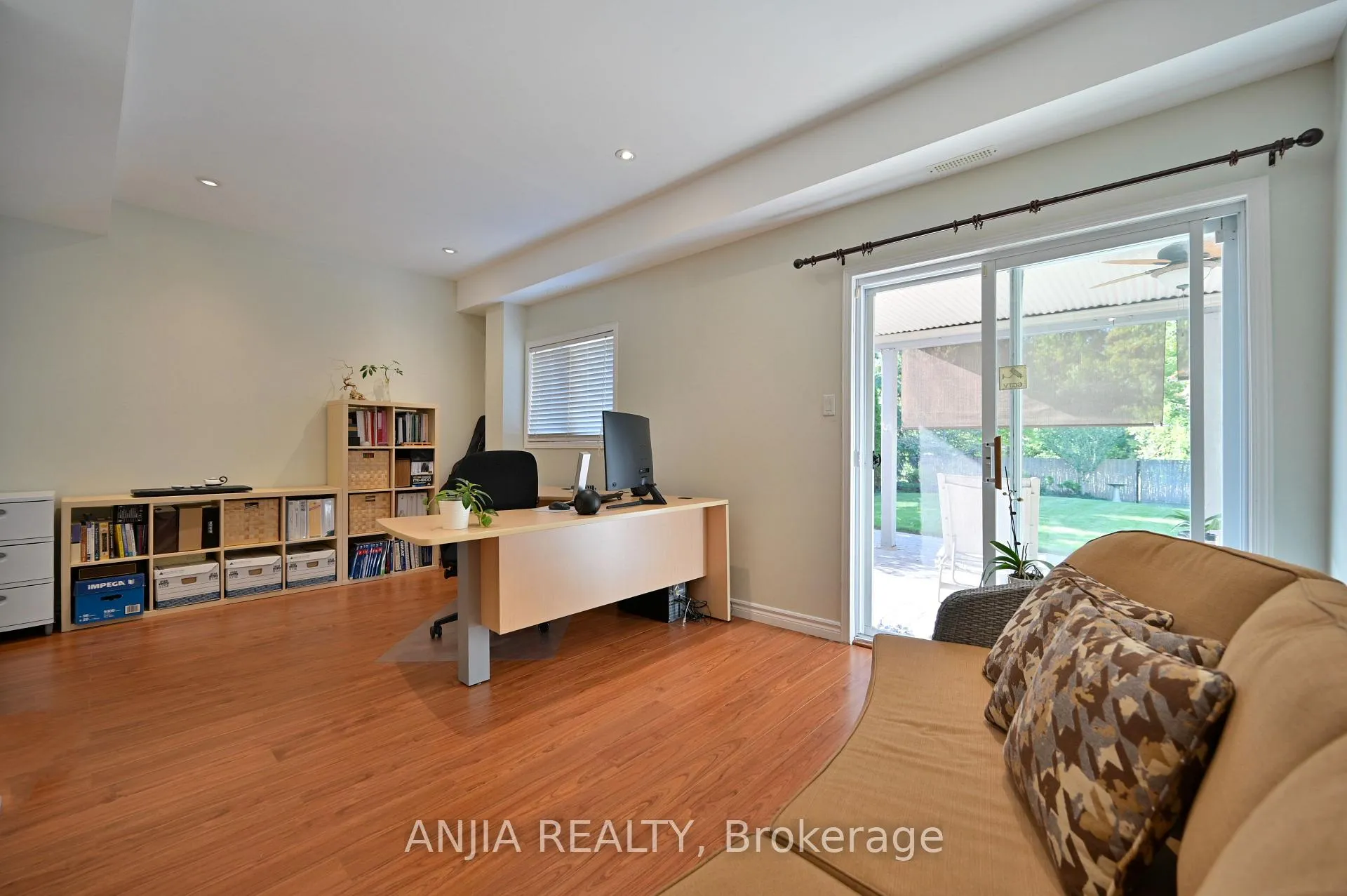 Photo 38 of 30 Annina Crescent, Markham, Village Green-South Unionville — HOMEH