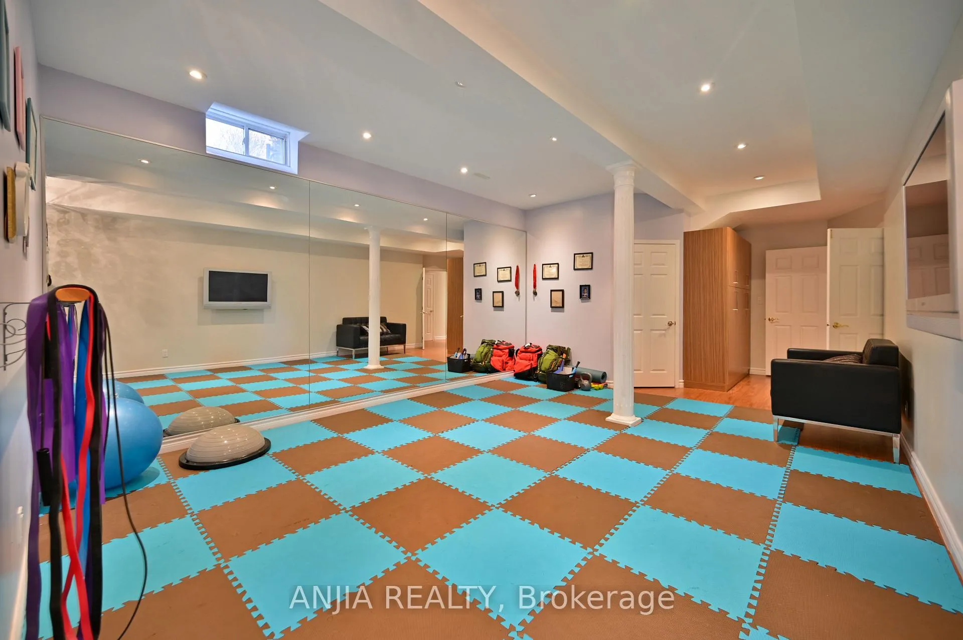 Photo 42 of 30 Annina Crescent, Markham, Village Green-South Unionville — HOMEH