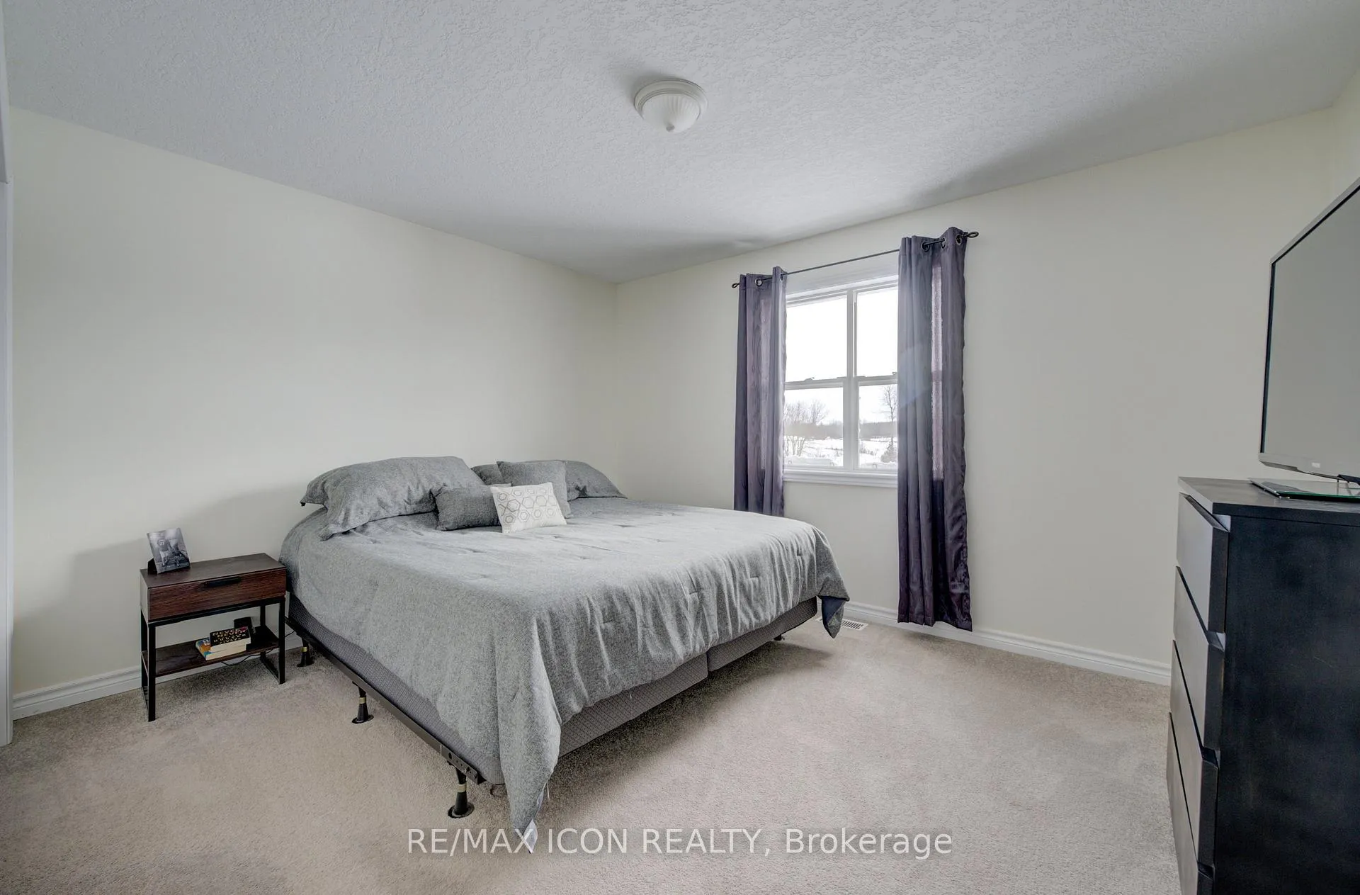 Photo 15 of 9643 3 Road N, Minto — HOMEH