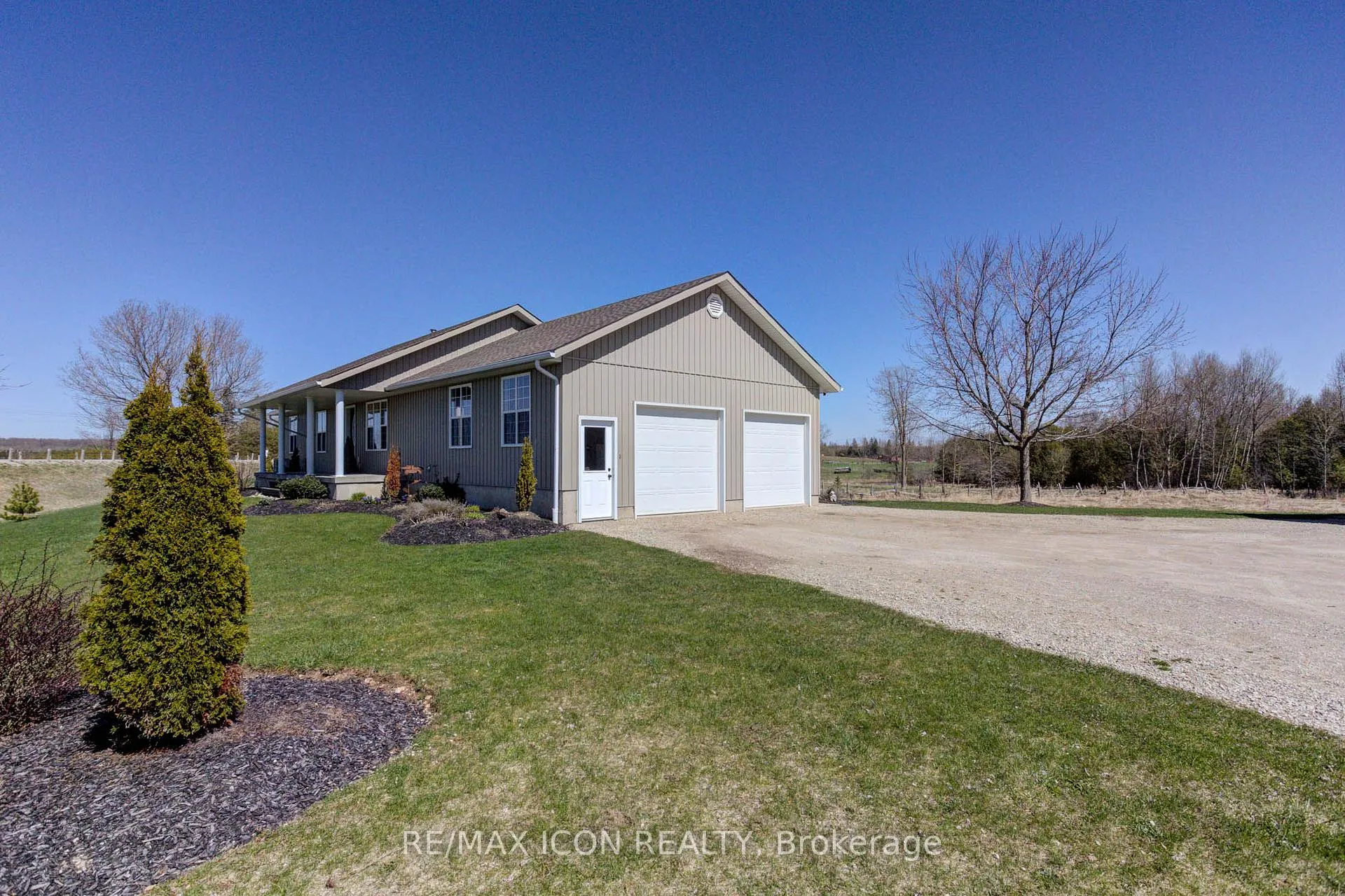 Photo 34 of 9643 3 Road N, Minto — HOMEH