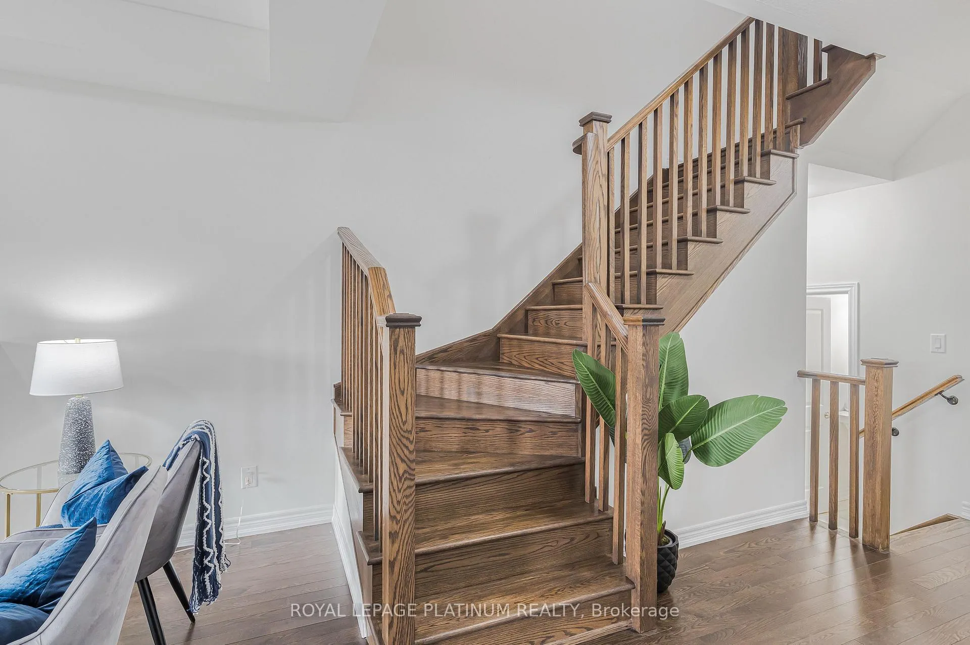 Photo 12 of 96 Reistwood Drive, Kitchener — HOMEH