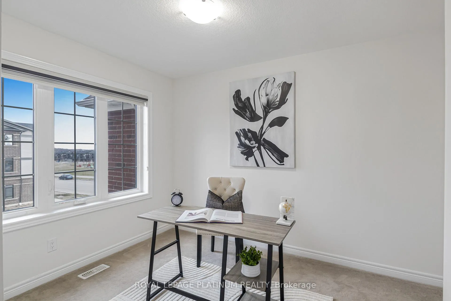 Photo 15 of 96 Reistwood Drive, Kitchener — HOMEH