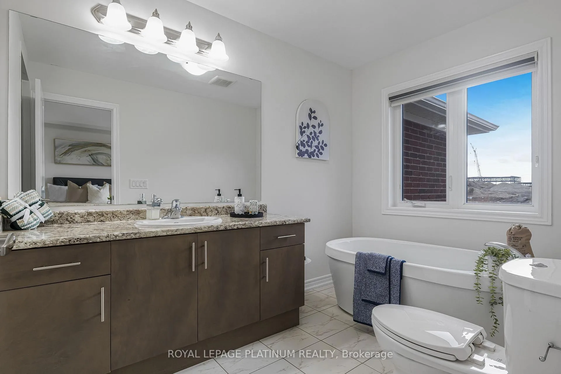 Photo 21 of 96 Reistwood Drive, Kitchener — HOMEH