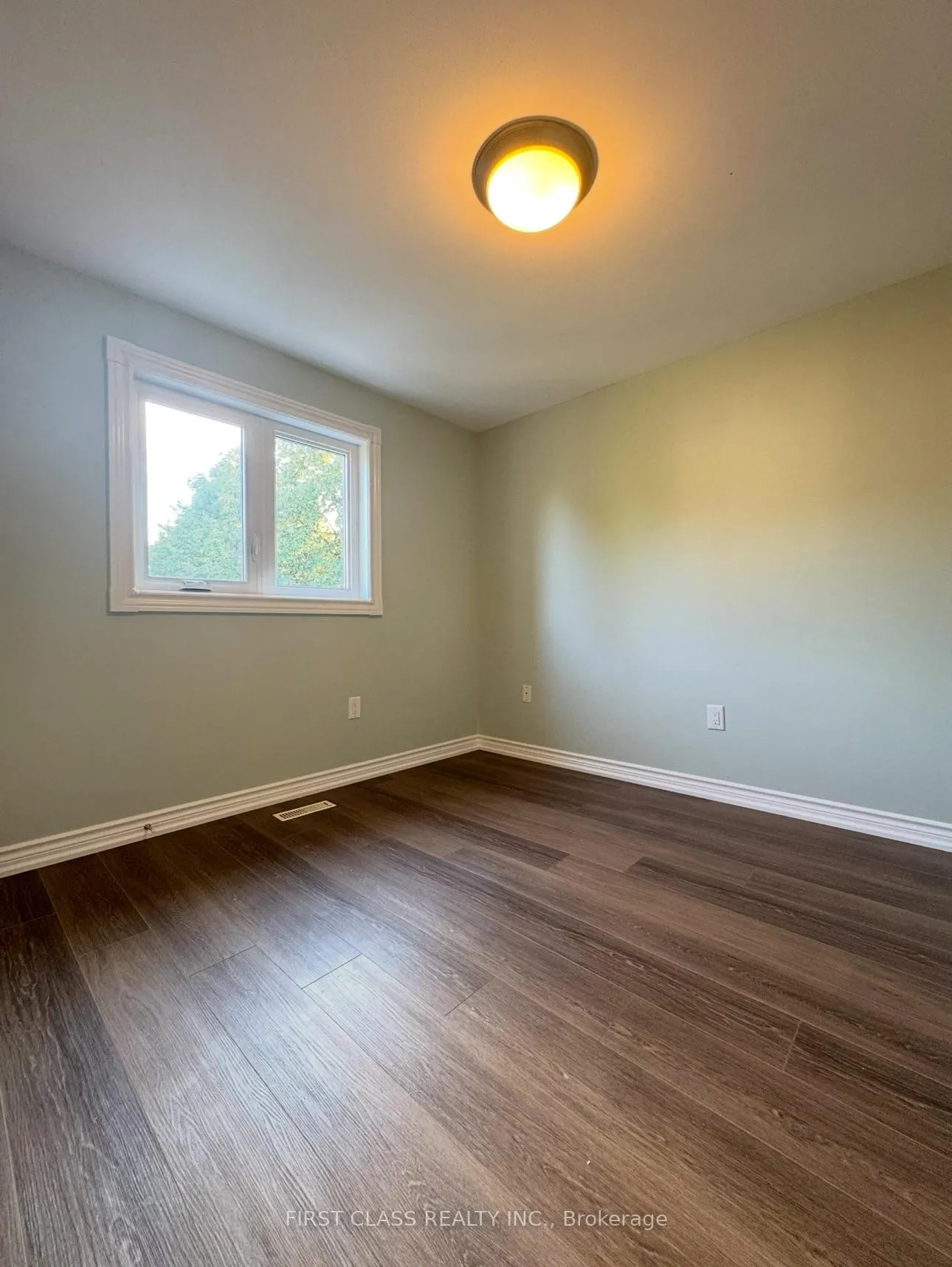 Photo 6 of Unit 2nd & 3rd B, 11 Markville Road, Markham, Markville — HOMEH