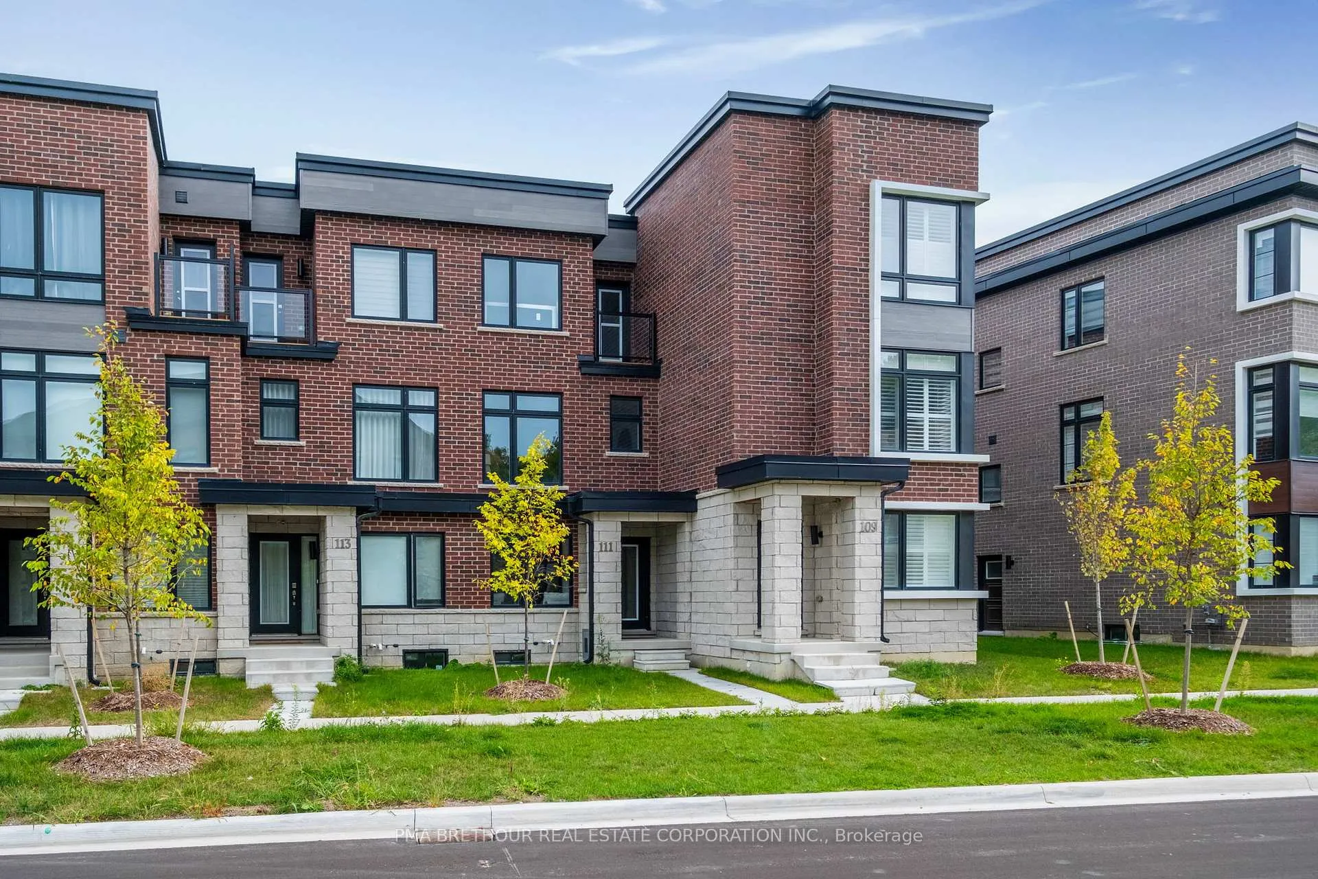 Photo 2 of 111 Cornell Rouge Boulevard, Markham, Cornell — HOMEH
