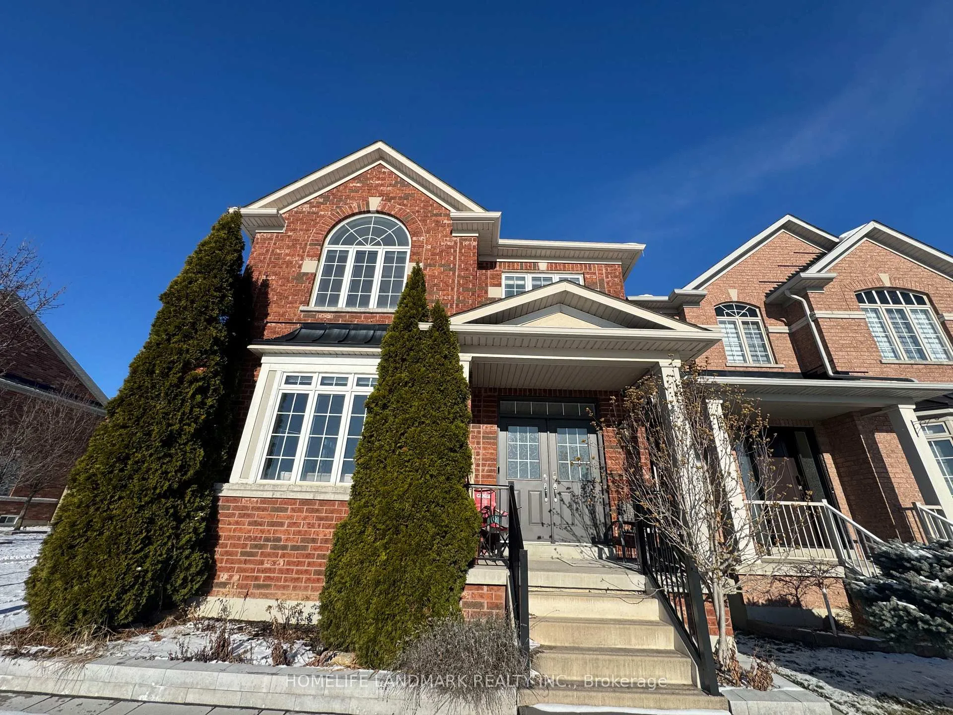 Front of 13 Woodway Lane
