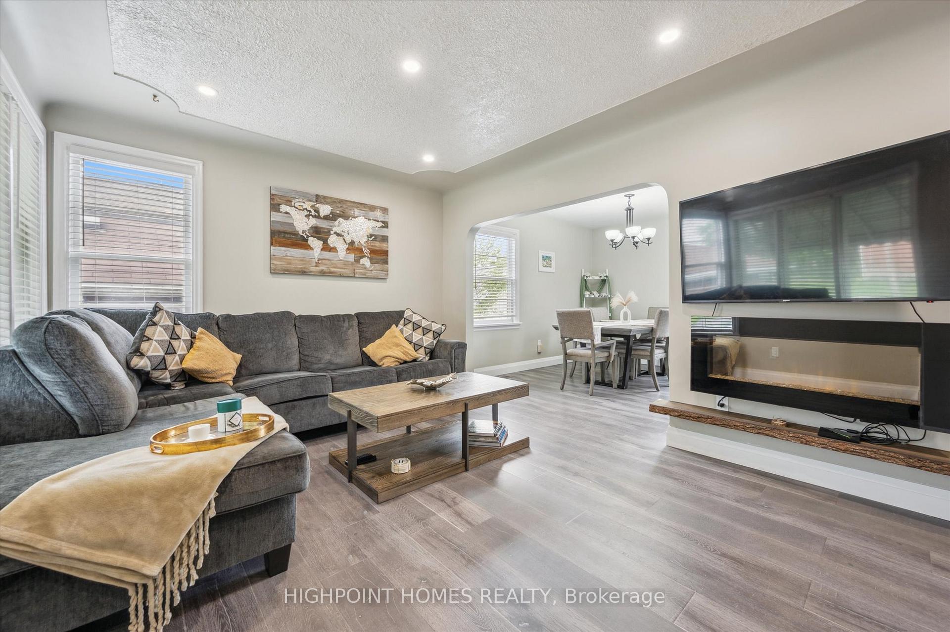 Photo 7 of 622 Weber Street E, Kitchener, Eastwood — HOMEH