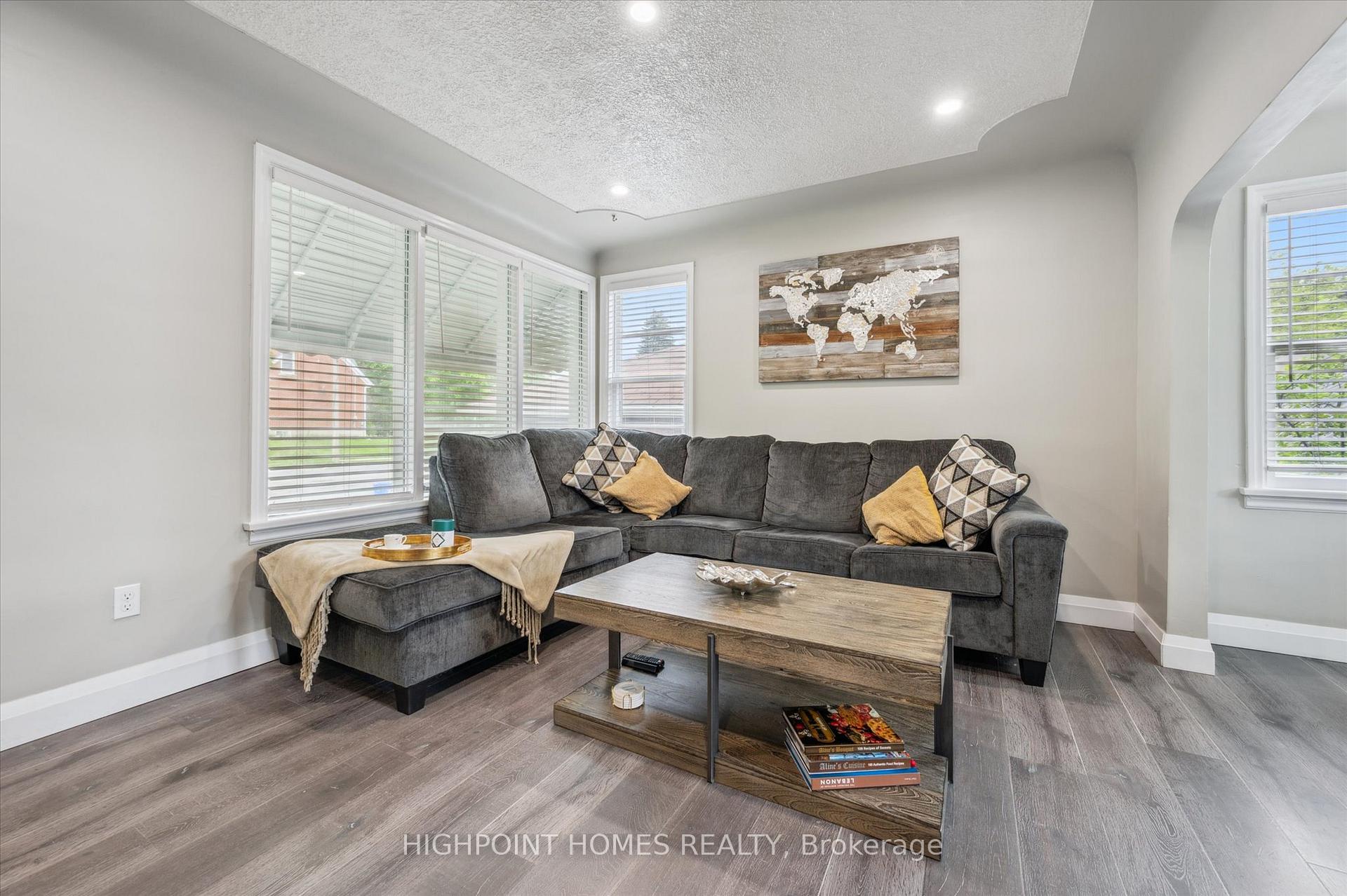 Photo 8 of 622 Weber Street E, Kitchener, Eastwood — HOMEH