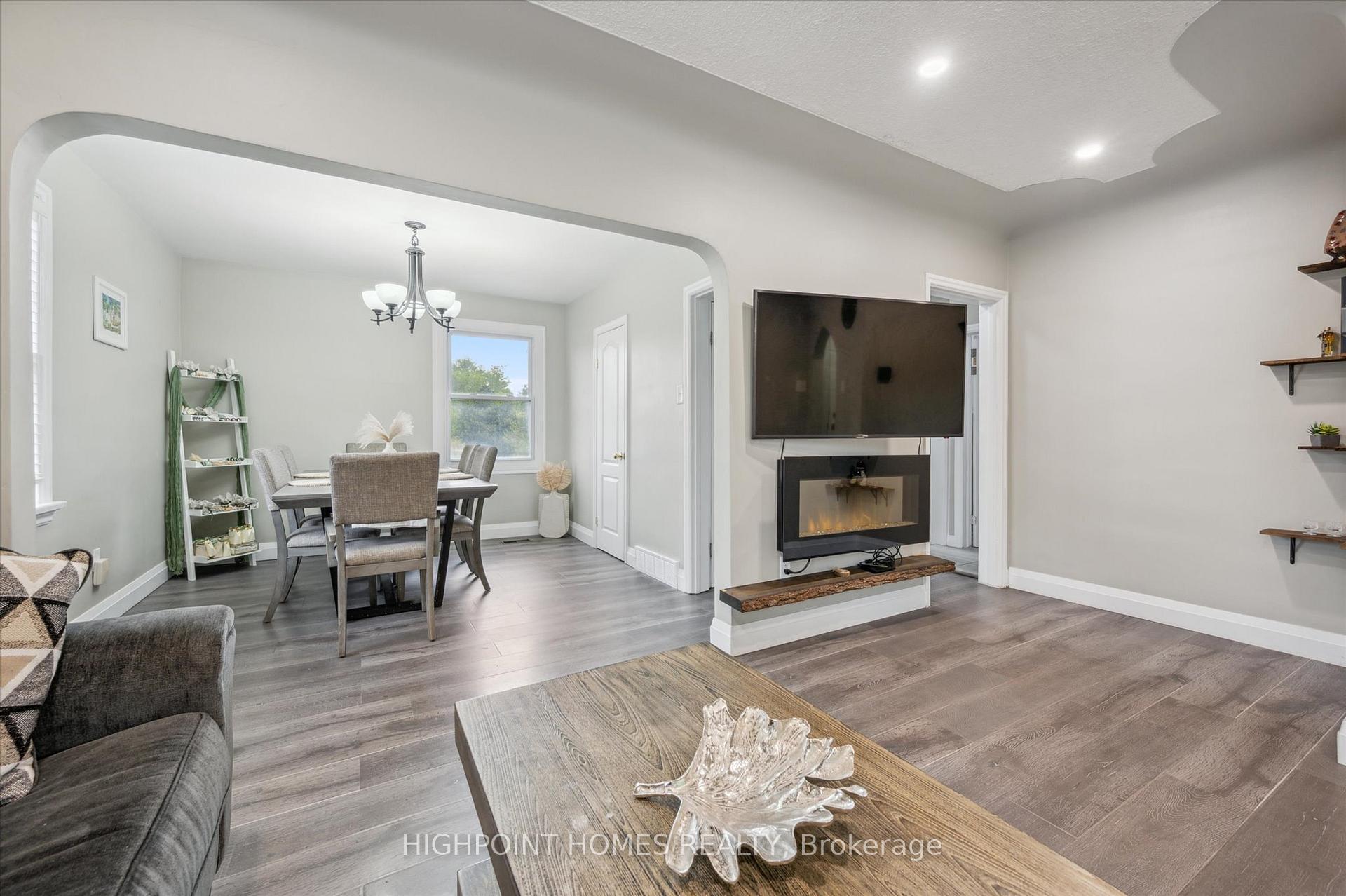 Photo 10 of 622 Weber Street E, Kitchener, Eastwood — HOMEH