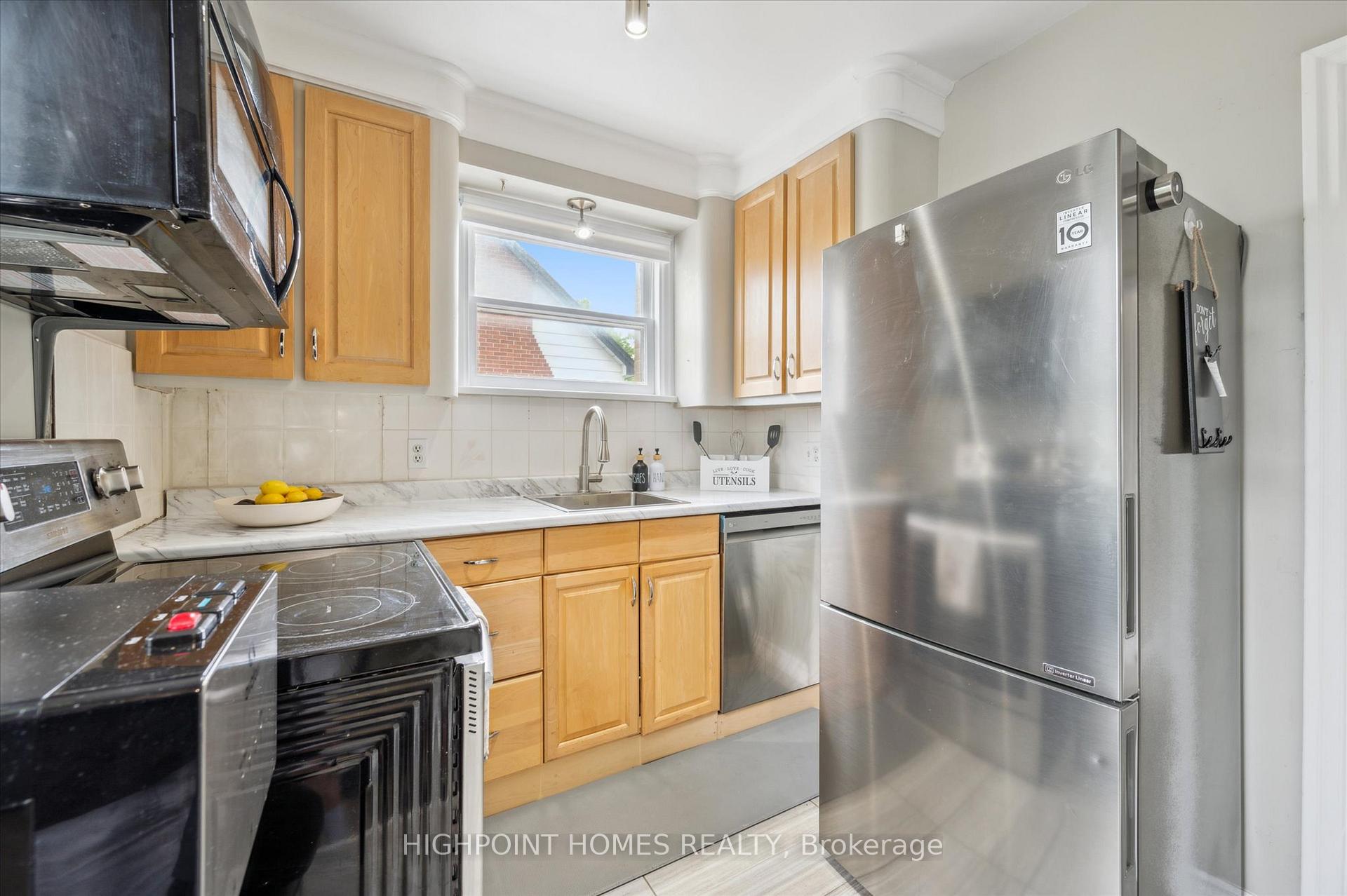 Photo 12 of 622 Weber Street E, Kitchener, Eastwood — HOMEH