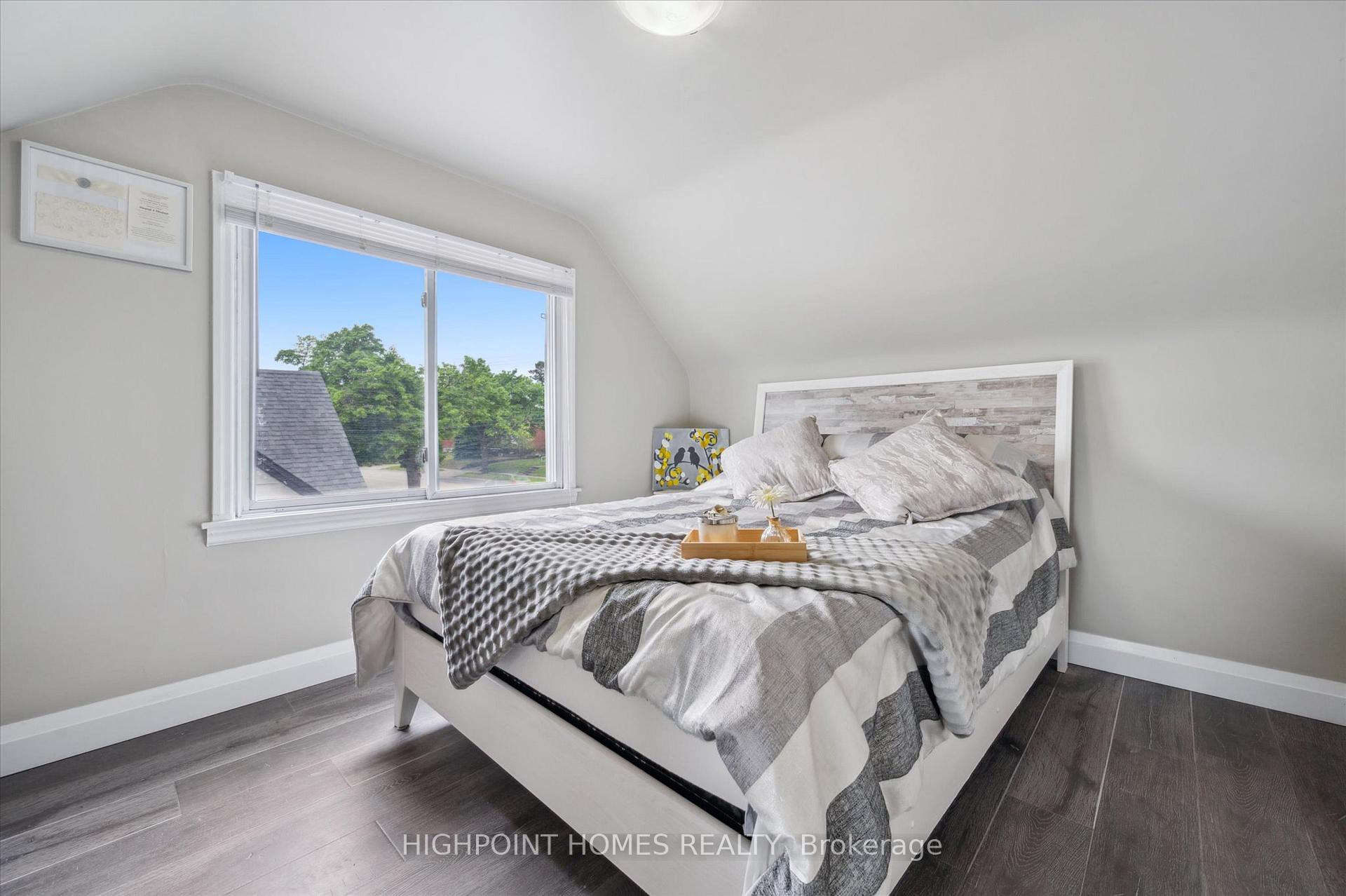 Photo 18 of 622 Weber Street E, Kitchener, Eastwood — HOMEH