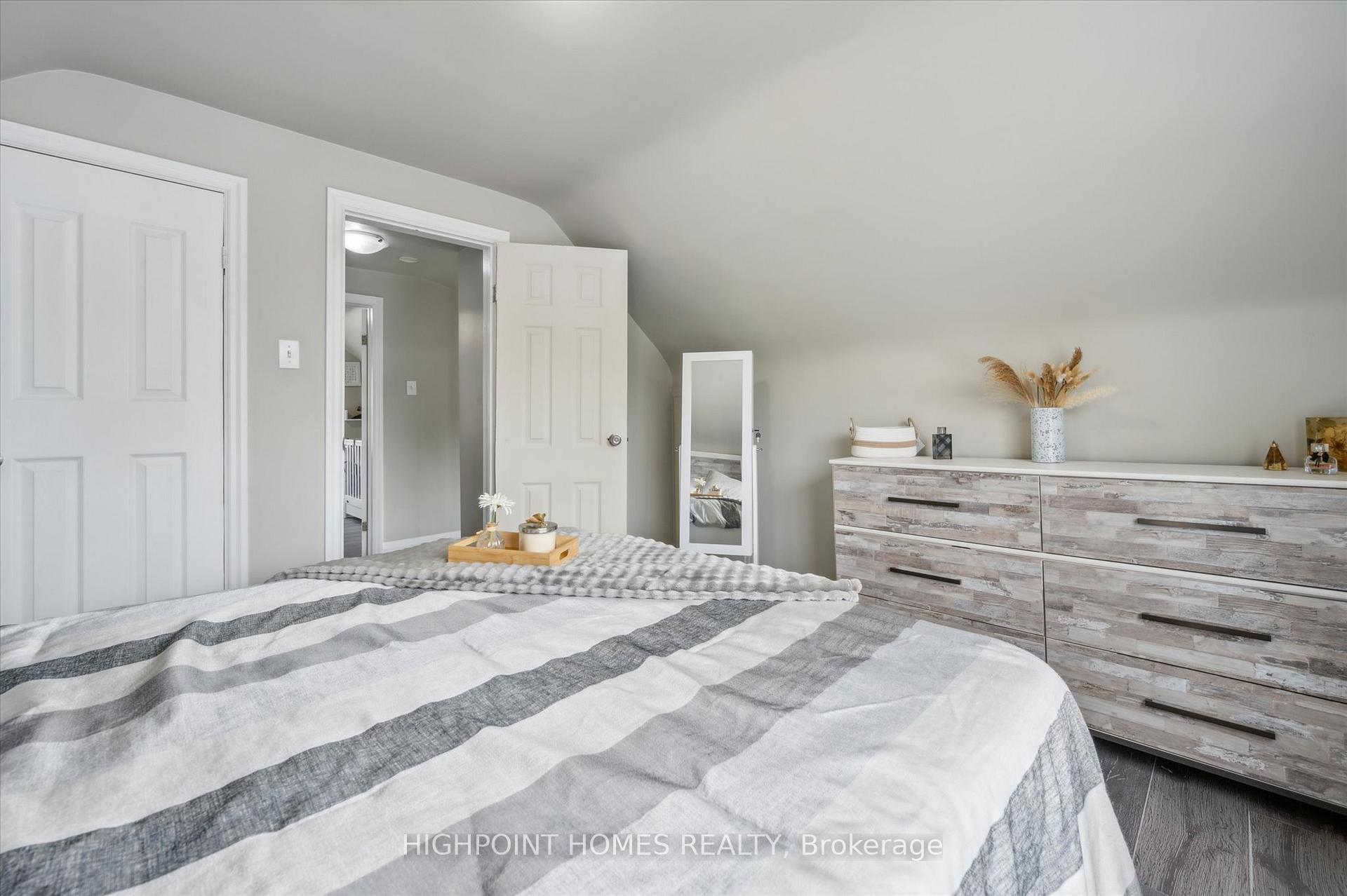 Photo 19 of 622 Weber Street E, Kitchener, Eastwood — HOMEH