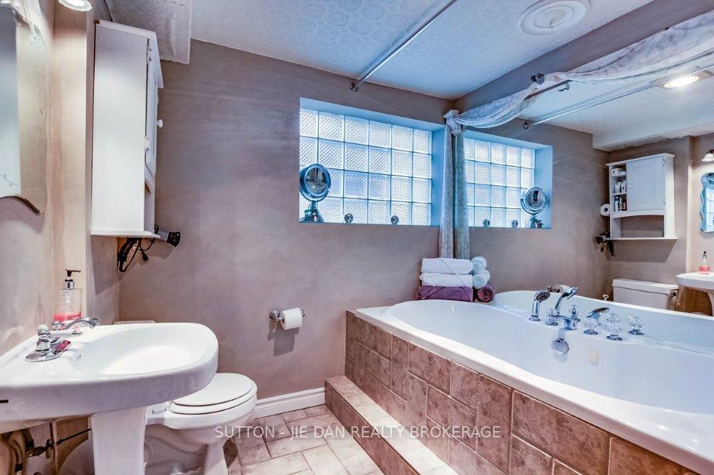 Photo 22 of 79 Mendip Crescent, London, South Y — HOMEH