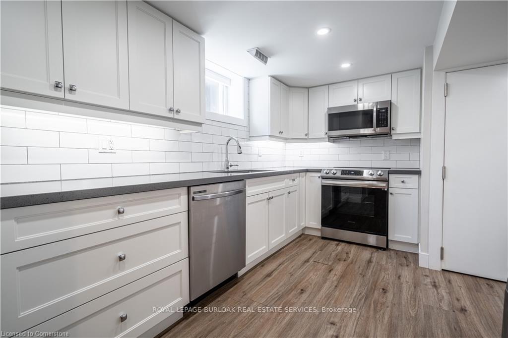 Photo 5 of Unit Lower, 42 East 41st Street, Hamilton, Sunninghill — HOMEH