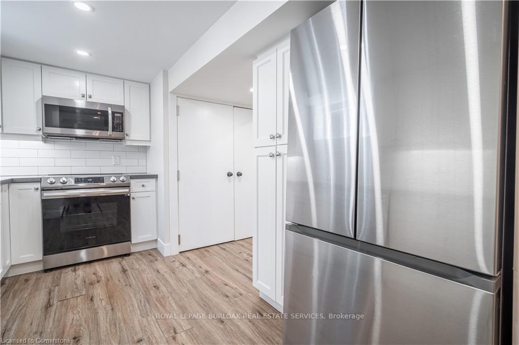 Photo 7 of Unit Lower, 42 East 41st Street, Hamilton, Sunninghill — HOMEH