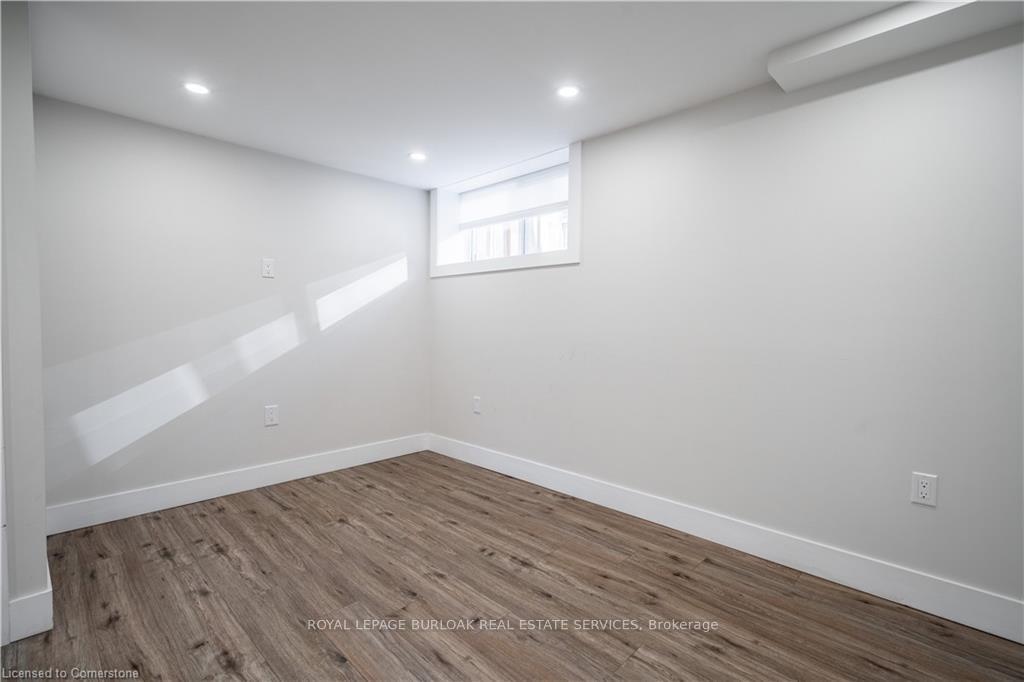 Photo 9 of Unit Lower, 42 East 41st Street, Hamilton, Sunninghill — HOMEH