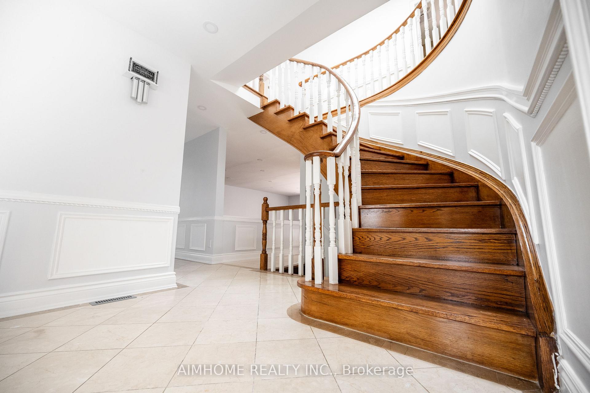 Photo 39 of 9 Jill Court, Markham, Markham Village — HOMEH