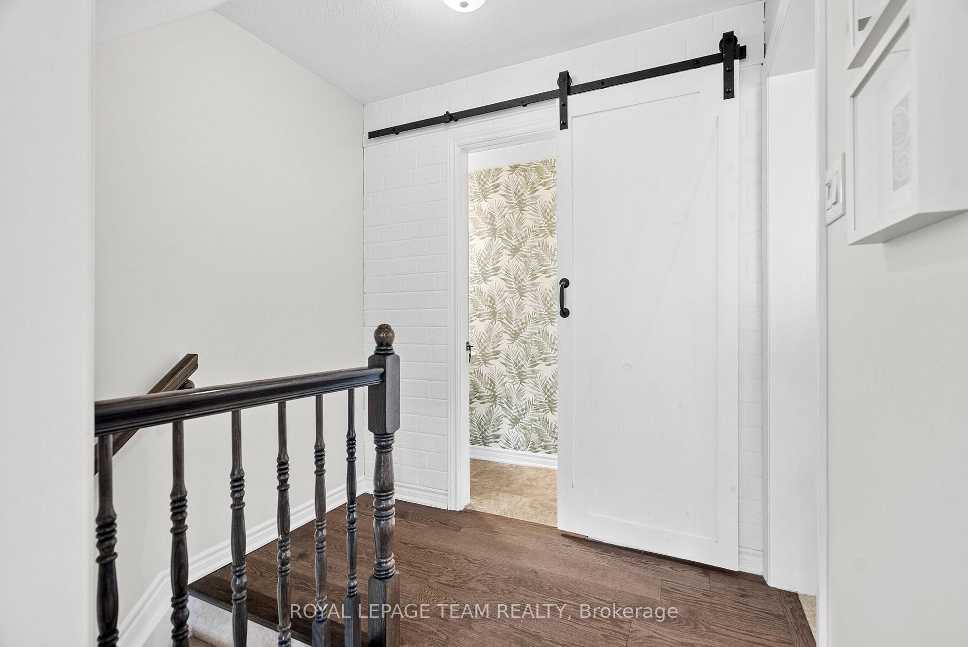 Photo 6 of 601 Meadowcreek Circle, Ottawa, Kanata - Emerald Meadows/Trailwest — HOMEH