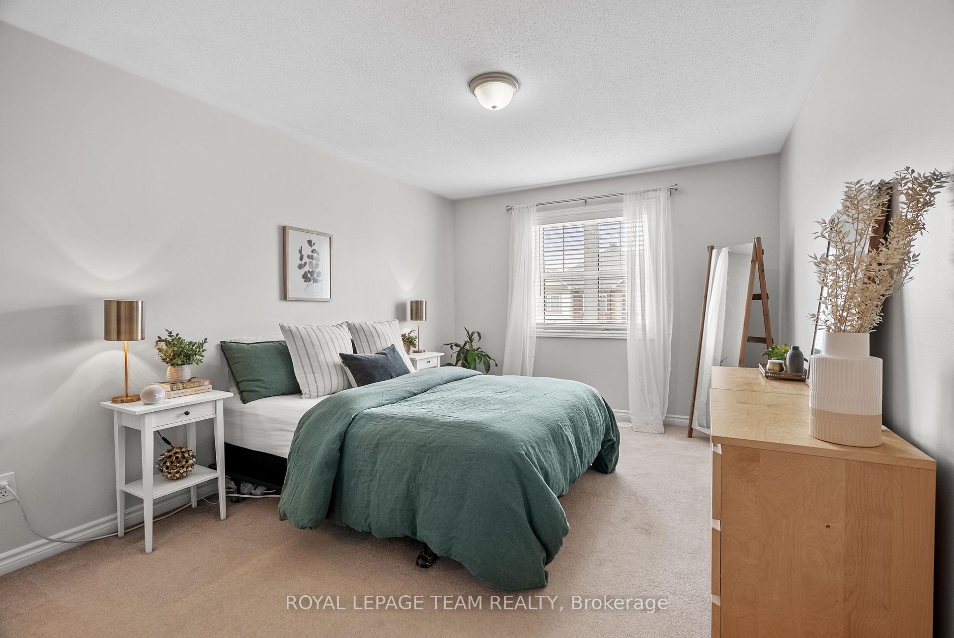 Photo 26 of 601 Meadowcreek Circle, Ottawa, Kanata - Emerald Meadows/Trailwest — HOMEH
