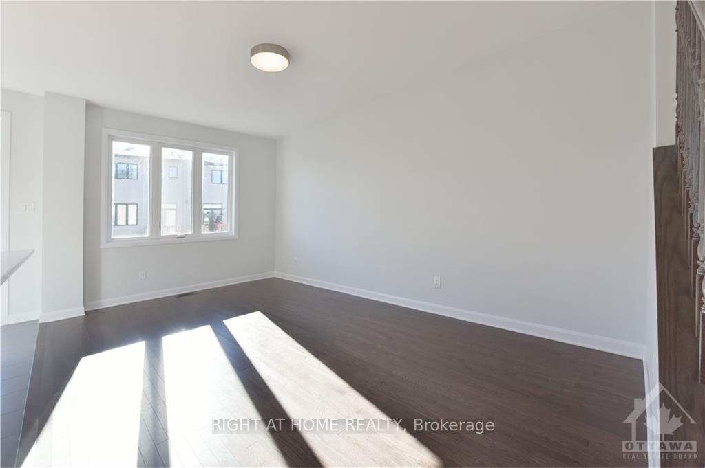 Photo 5 of 505 Winterset Road, Ottawa, Kanata - Kanata Lakes/Heritage Hills — HOMEH