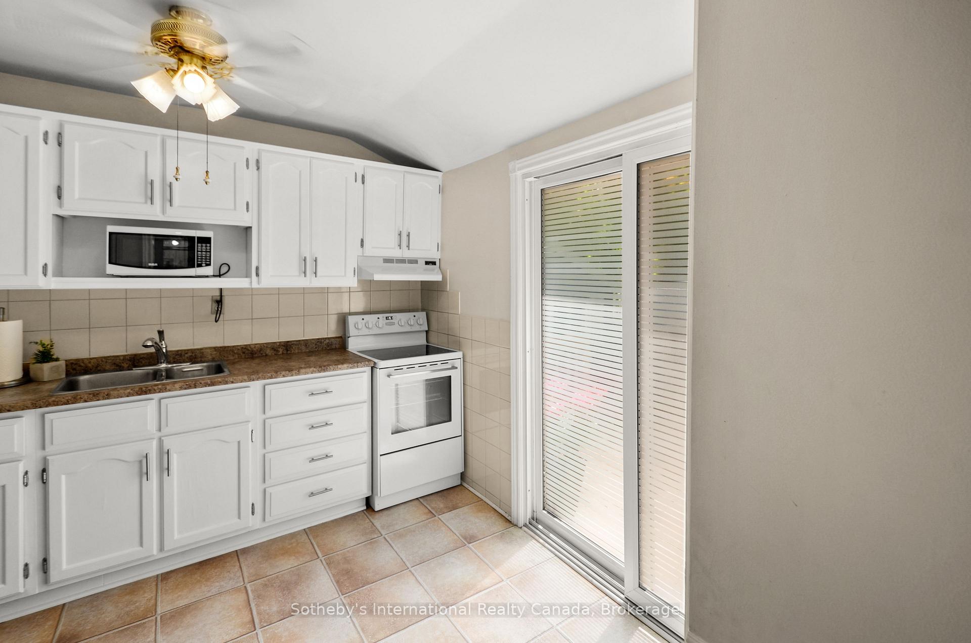 Photo 14 of 116 Ninth Street, Midland — HOMEH