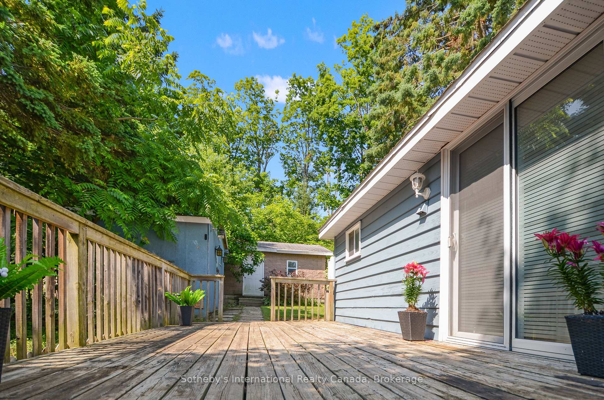 Photo 24 of 116 Ninth Street, Midland — HOMEH