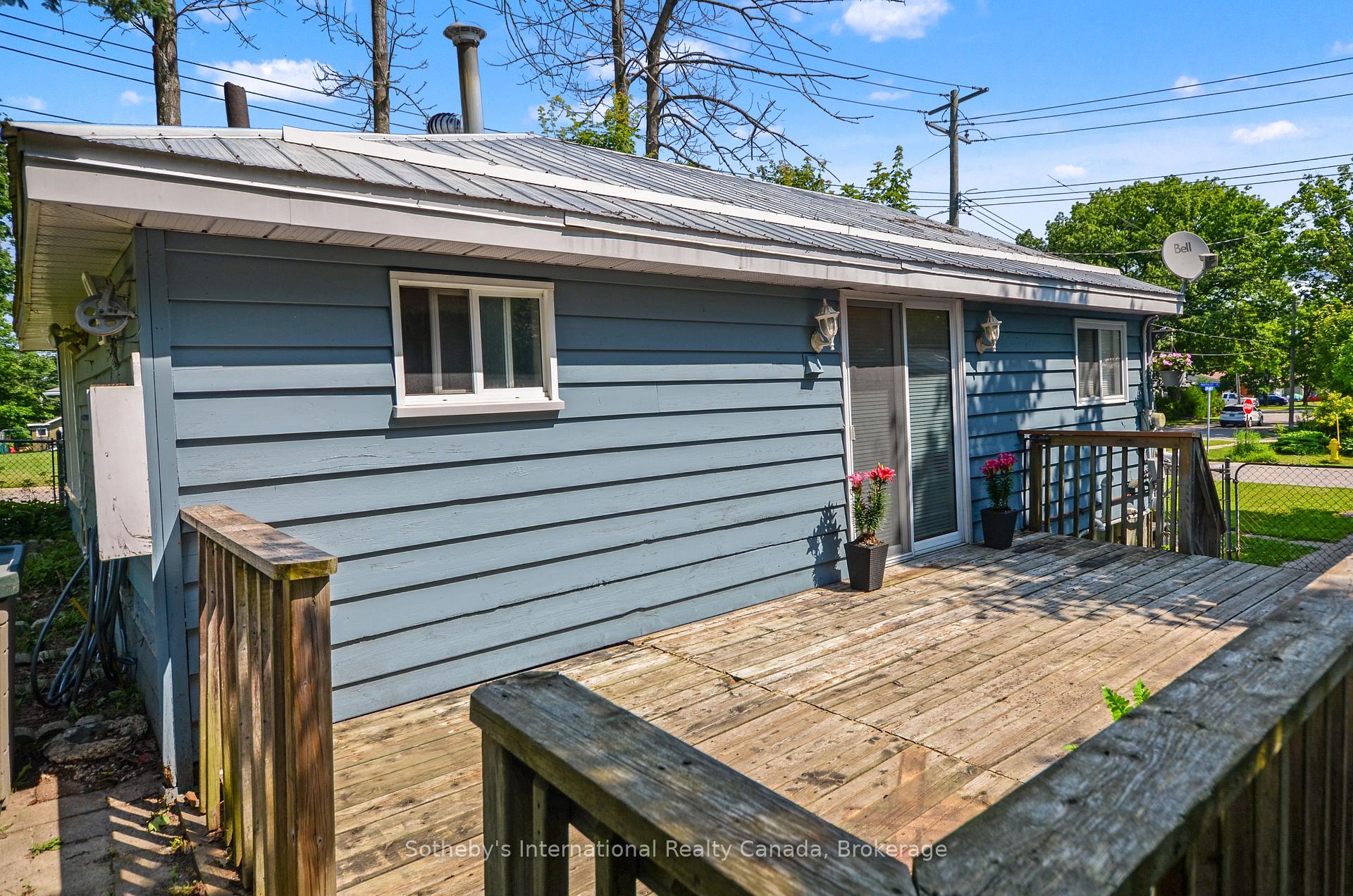 Photo 28 of 116 Ninth Street, Midland — HOMEH