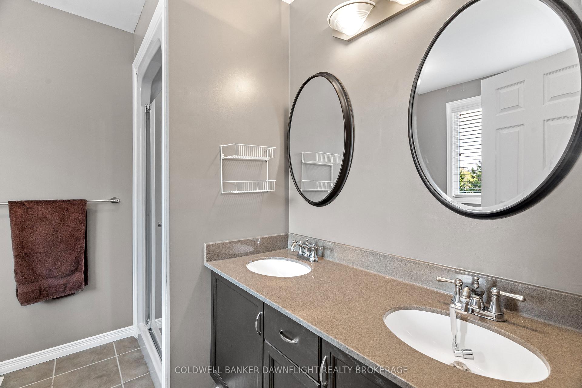 Photo 23 of 152 Salisbury Drive, Middlesex Centre, Birr — HOMEH