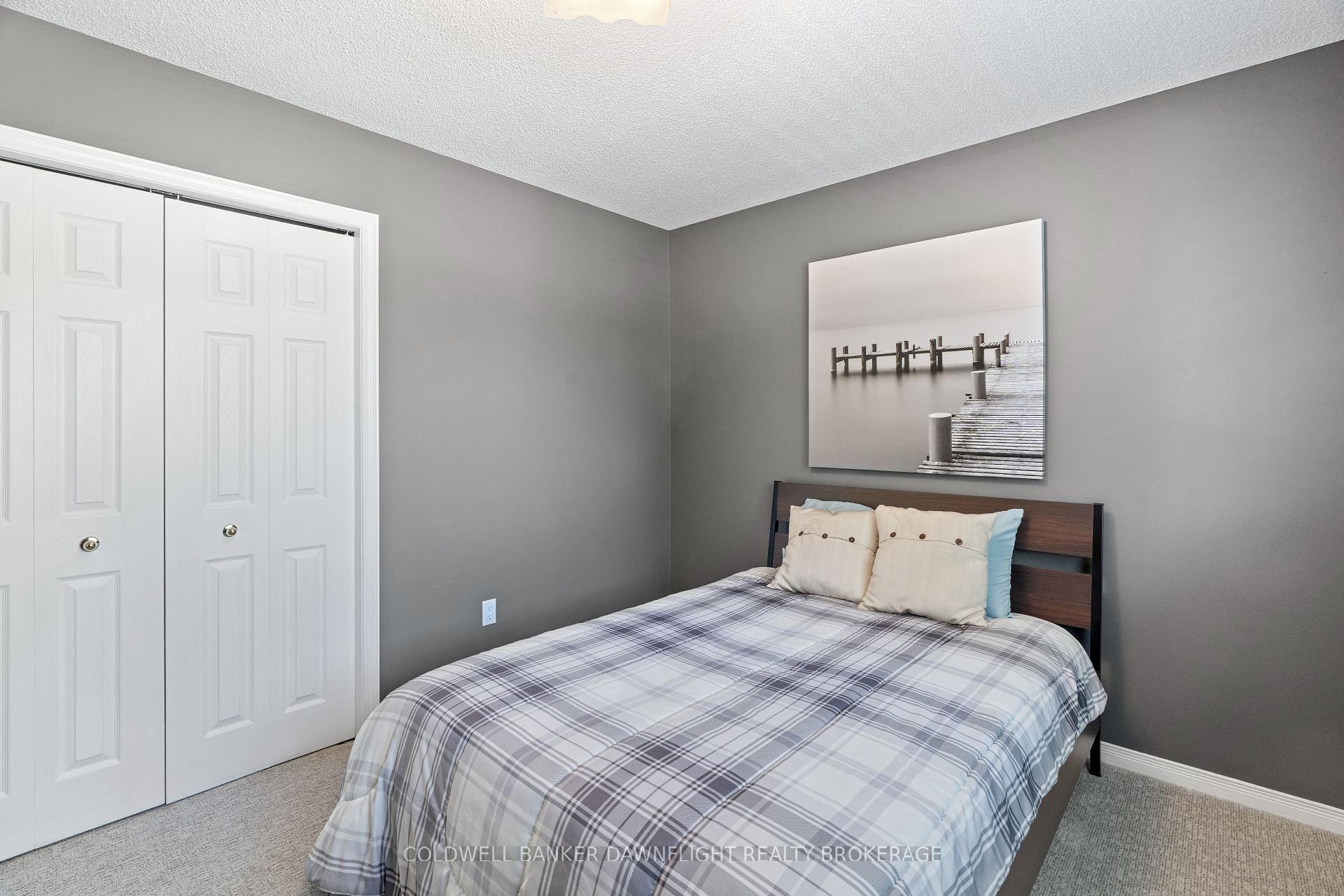 Photo 28 of 152 Salisbury Drive, Middlesex Centre, Birr — HOMEH