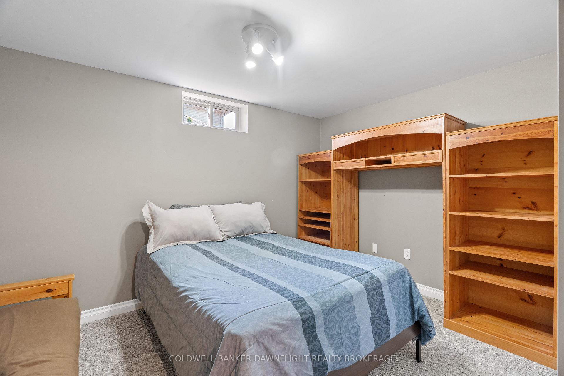 Photo 36 of 152 Salisbury Drive, Middlesex Centre, Birr — HOMEH