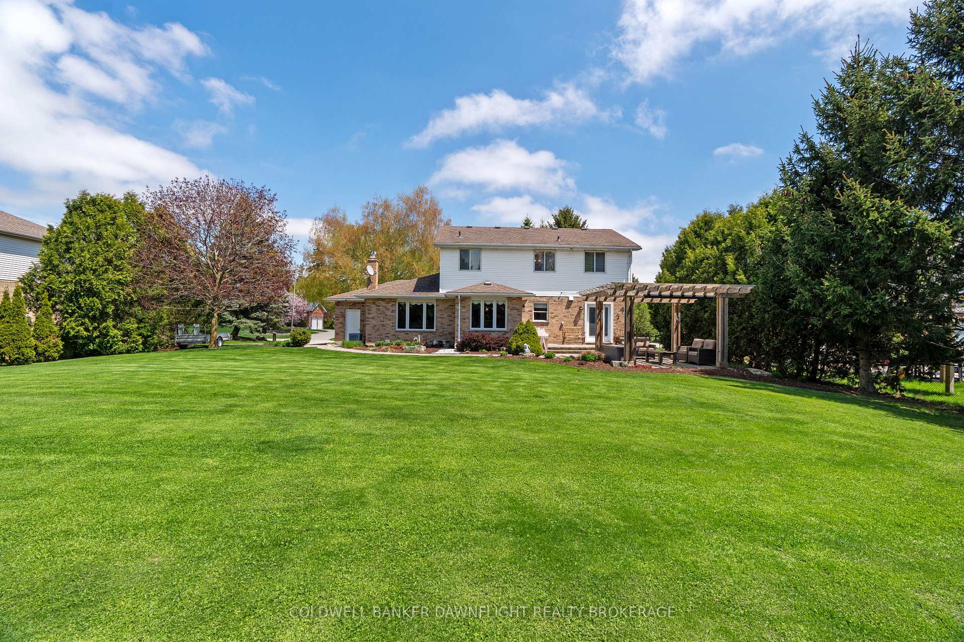 Photo 39 of 152 Salisbury Drive, Middlesex Centre, Birr — HOMEH