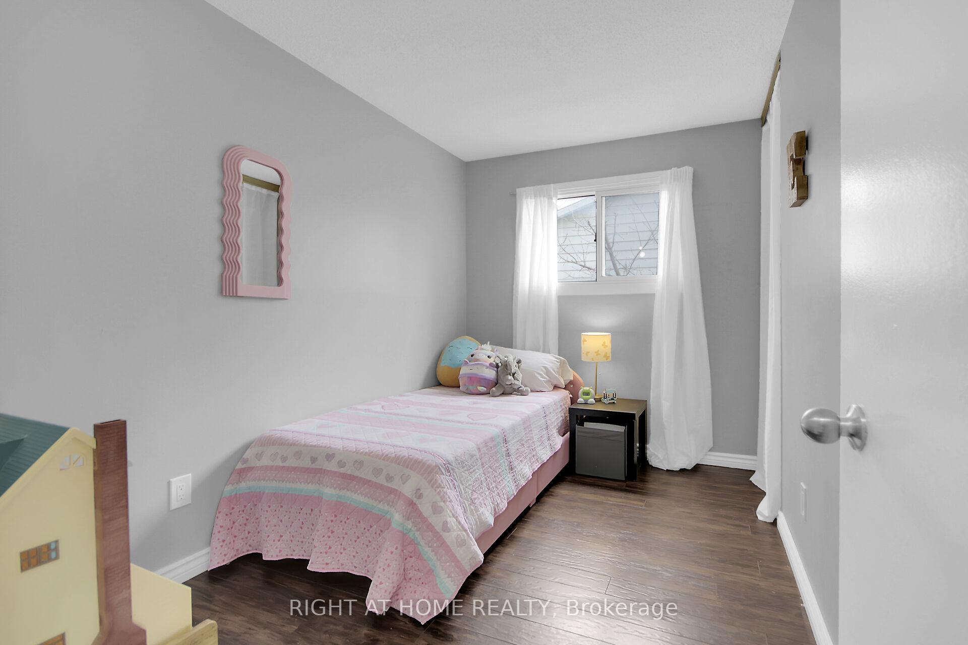 Photo 19 of 168 Glamorgan Drive, Ottawa, Kanata - Glencairn/Hazeldean — HOMEH