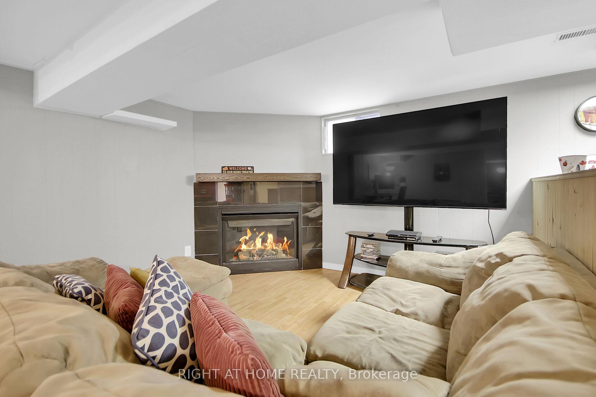 Photo 27 of 168 Glamorgan Drive, Ottawa, Kanata - Glencairn/Hazeldean — HOMEH