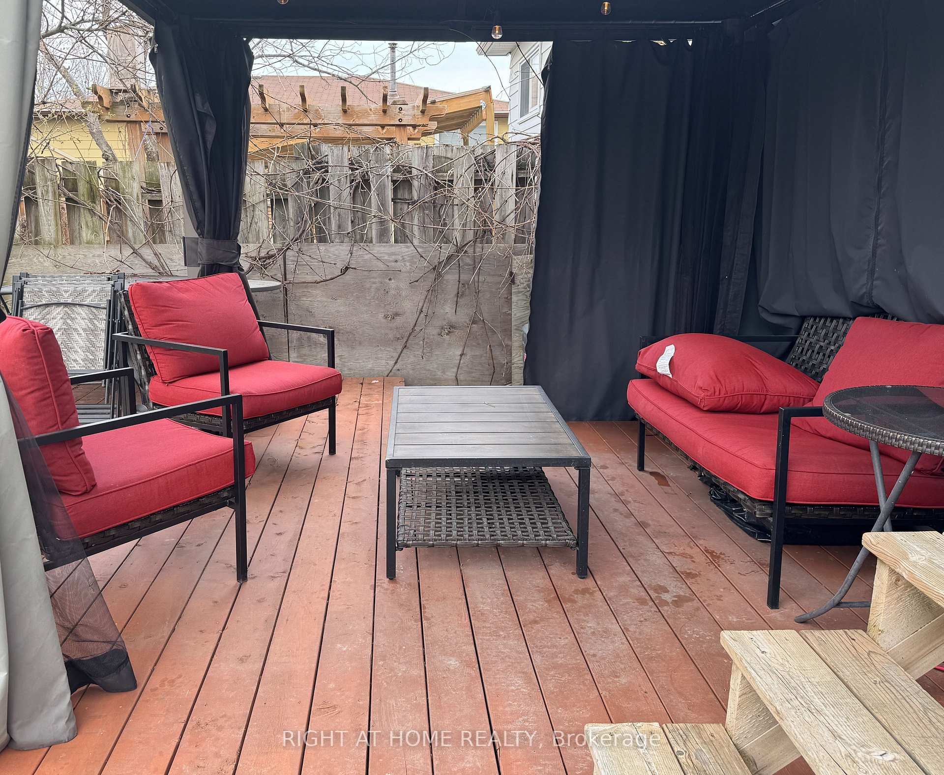 Photo 35 of 168 Glamorgan Drive, Ottawa, Kanata - Glencairn/Hazeldean — HOMEH